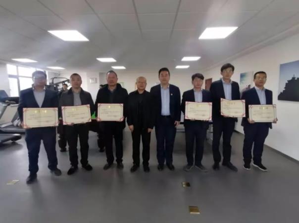 乐鱼网页版-乐鱼(中国)
团委举办球类联谊比赛(图2)