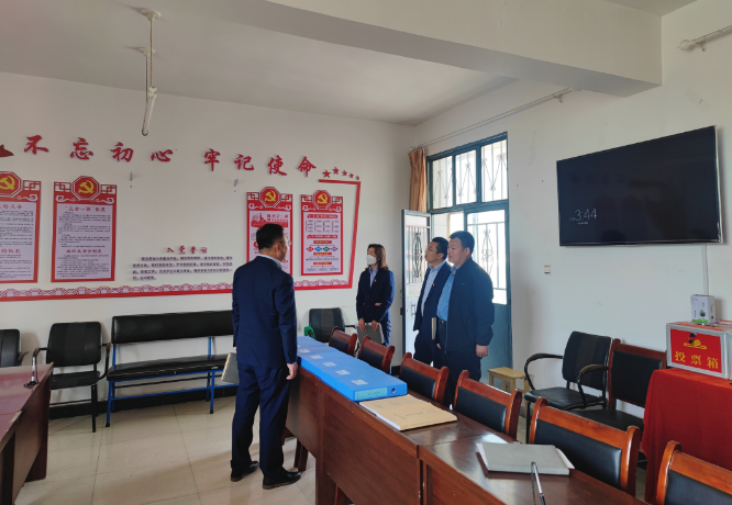 筑起安全墙 照亮乡村路——乐鱼网页版-乐鱼(中国)
鼎力支持包抓共建村社文明创建工作(图9)