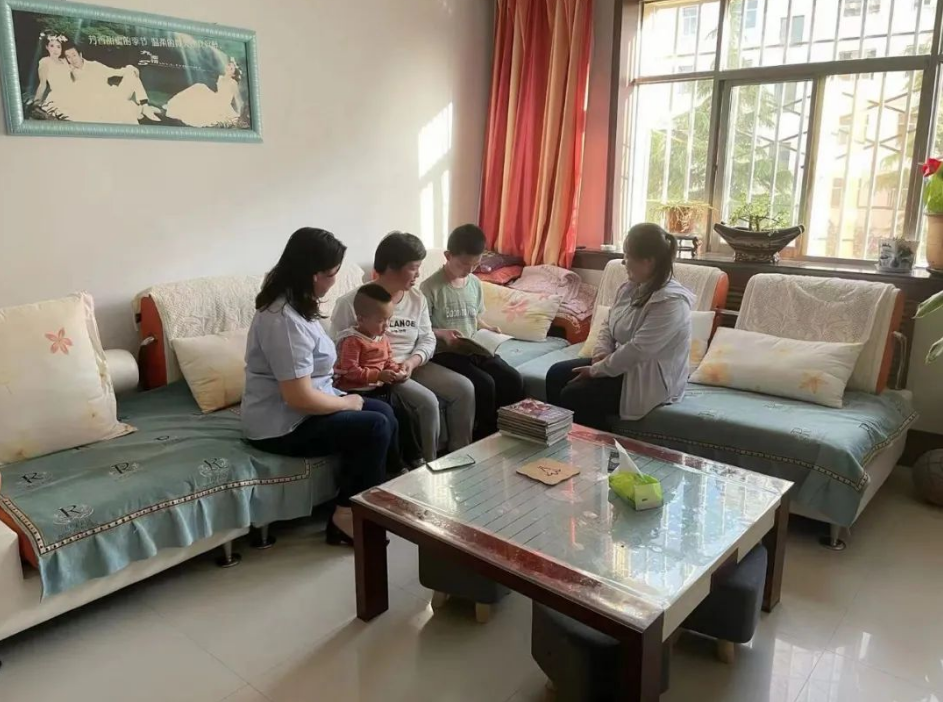 乐鱼网页版-乐鱼(中国)
开展女职工未成年子女关爱活动(图2) 乐鱼网页版-乐鱼(中国)
开展女职工未成年子女关爱活动(图2)