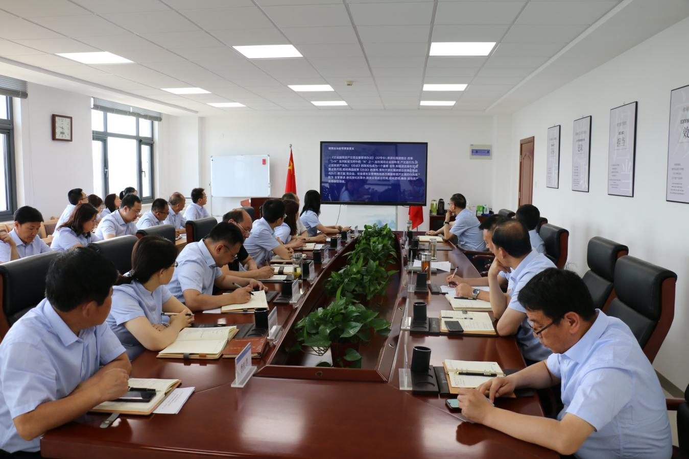 乐鱼网页版-乐鱼(中国)
召开党委理论中心组集体学习研讨会议(图2)