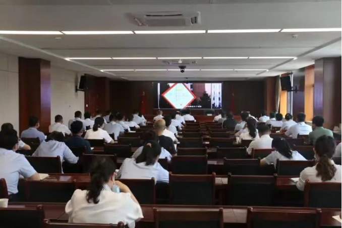 乐鱼网页版-乐鱼(中国)
召开党风廉政建设工作推进会暨警示教育大会(图2)